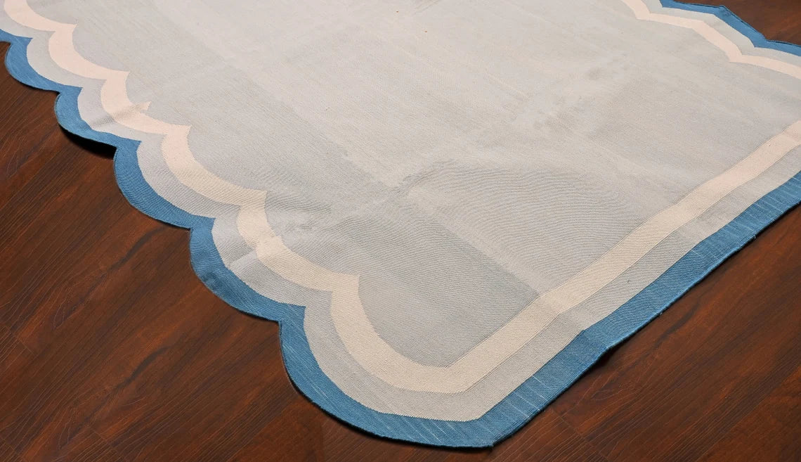 Scalloped Flatweave Dhurrie Rug